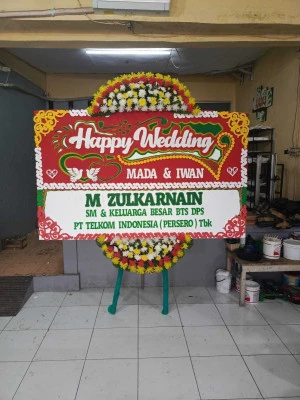 Papan Bunga di Cimone Jaya
