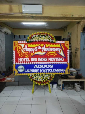 Papan Bunga di Cimone Jaya